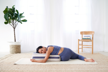 5 Yoga Poses for Period Pains and Cramps